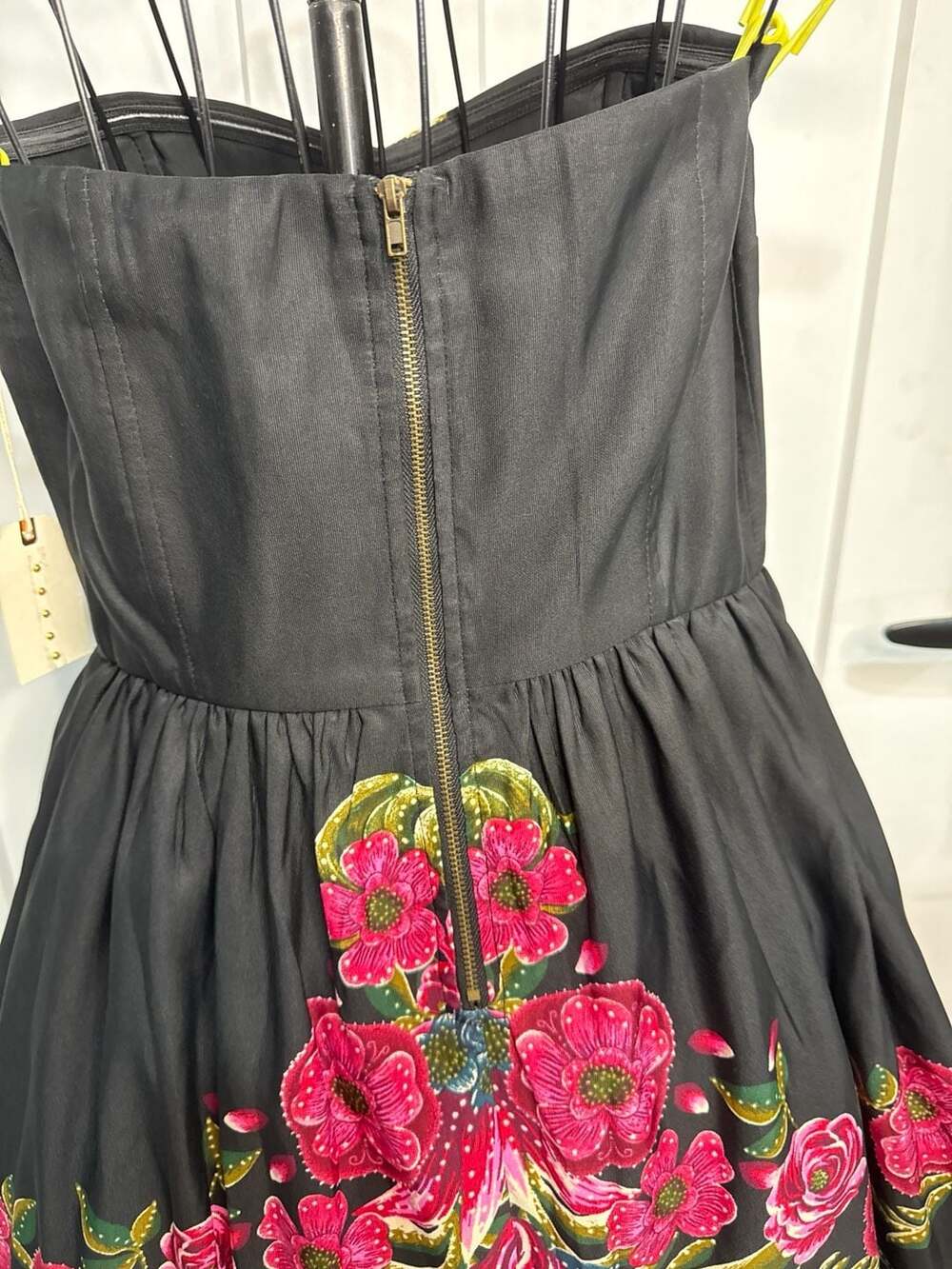 Forever 21 Strapless Floral Sweetheart Mini Dress Black Fuchsia Size L - Picture 6 of 11